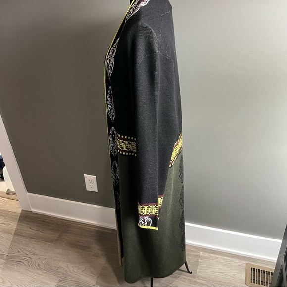 Maxsport Long Multicolored Bohemian Art to Wear Lagenlook cardigan with pockets - Picture 4 of 9